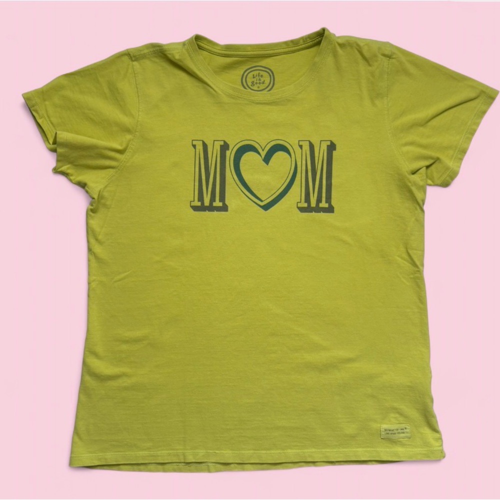 Life is Good Lime Green “MOM” Crusher Graphic Tee T-shirt Womens Size L
